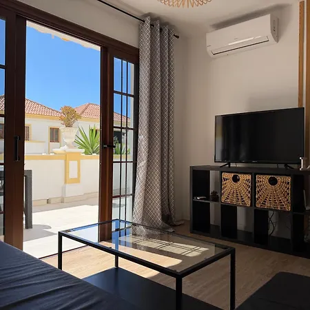 Appartamento Sunny Terrace With Pools In *