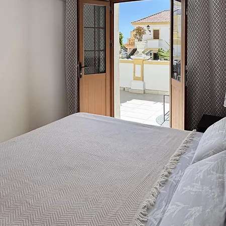 Sunny Terrace With Pools In Appartamento Costa Adeje (Tenerife)
